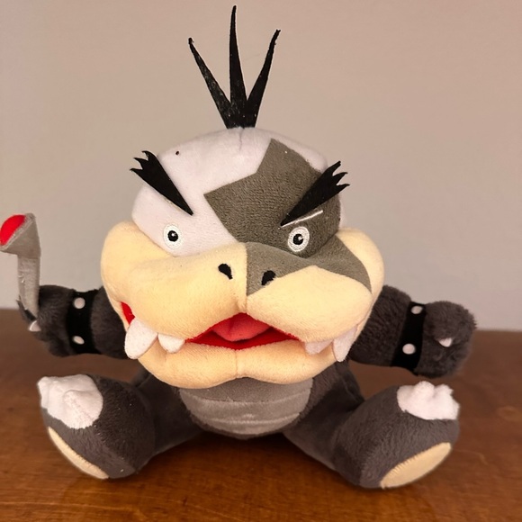 Super Mario Morton Koopa w/ Hammer
Plush Nintendo San-Ei Sanei Japan - Picture 1 of 6